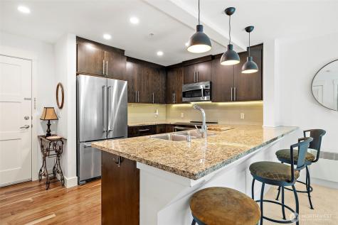 511 100th Avenue NE Bellevue WA 98004