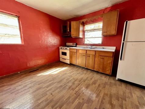 7 S Lewis Street Glenville WV 26351