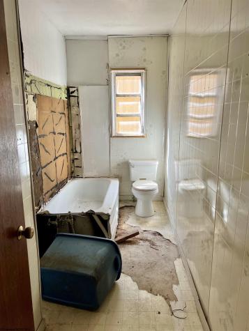 7 S Lewis Street Glenville WV 26351