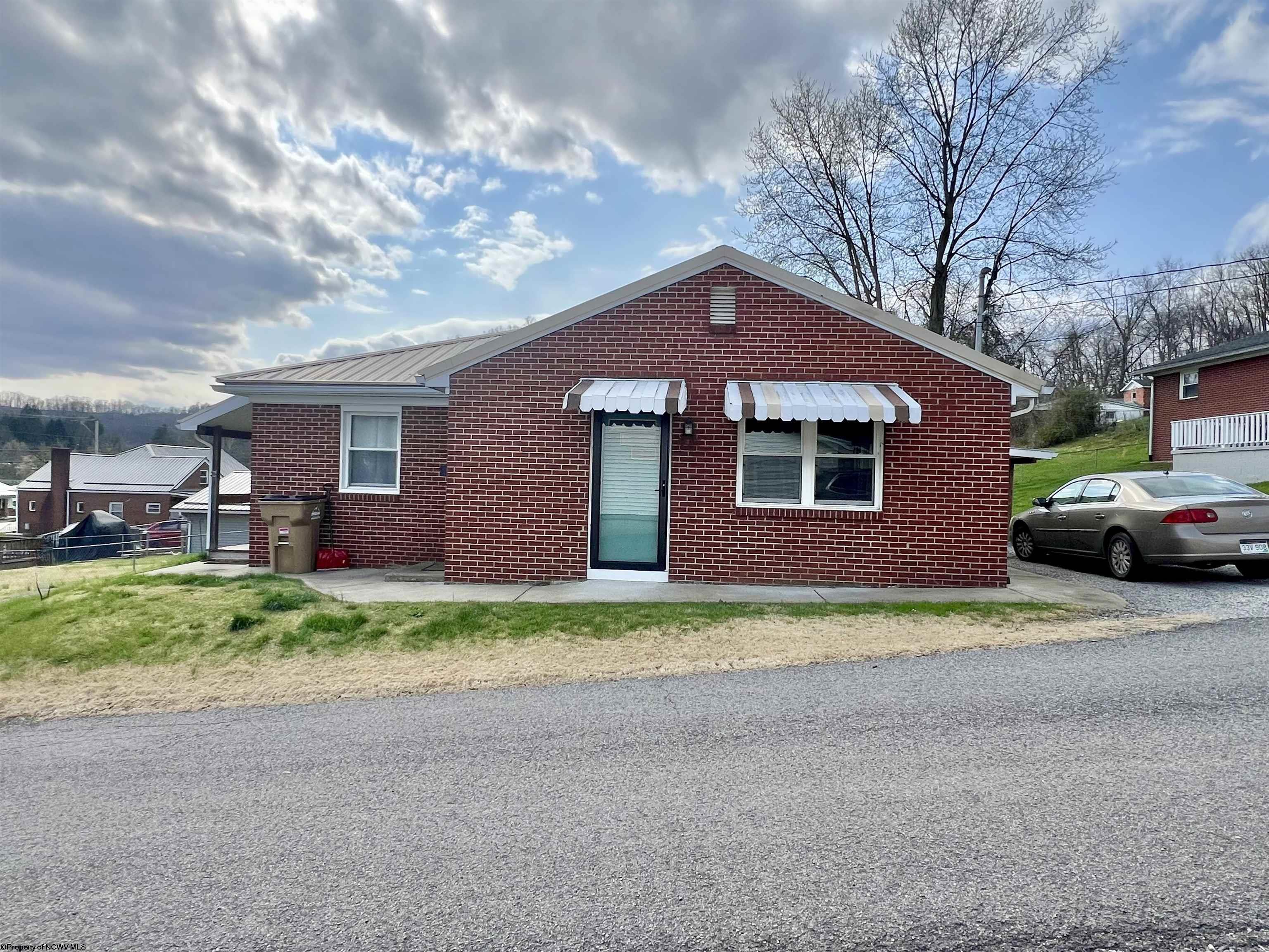803 Airforce Road Weston WV 26452