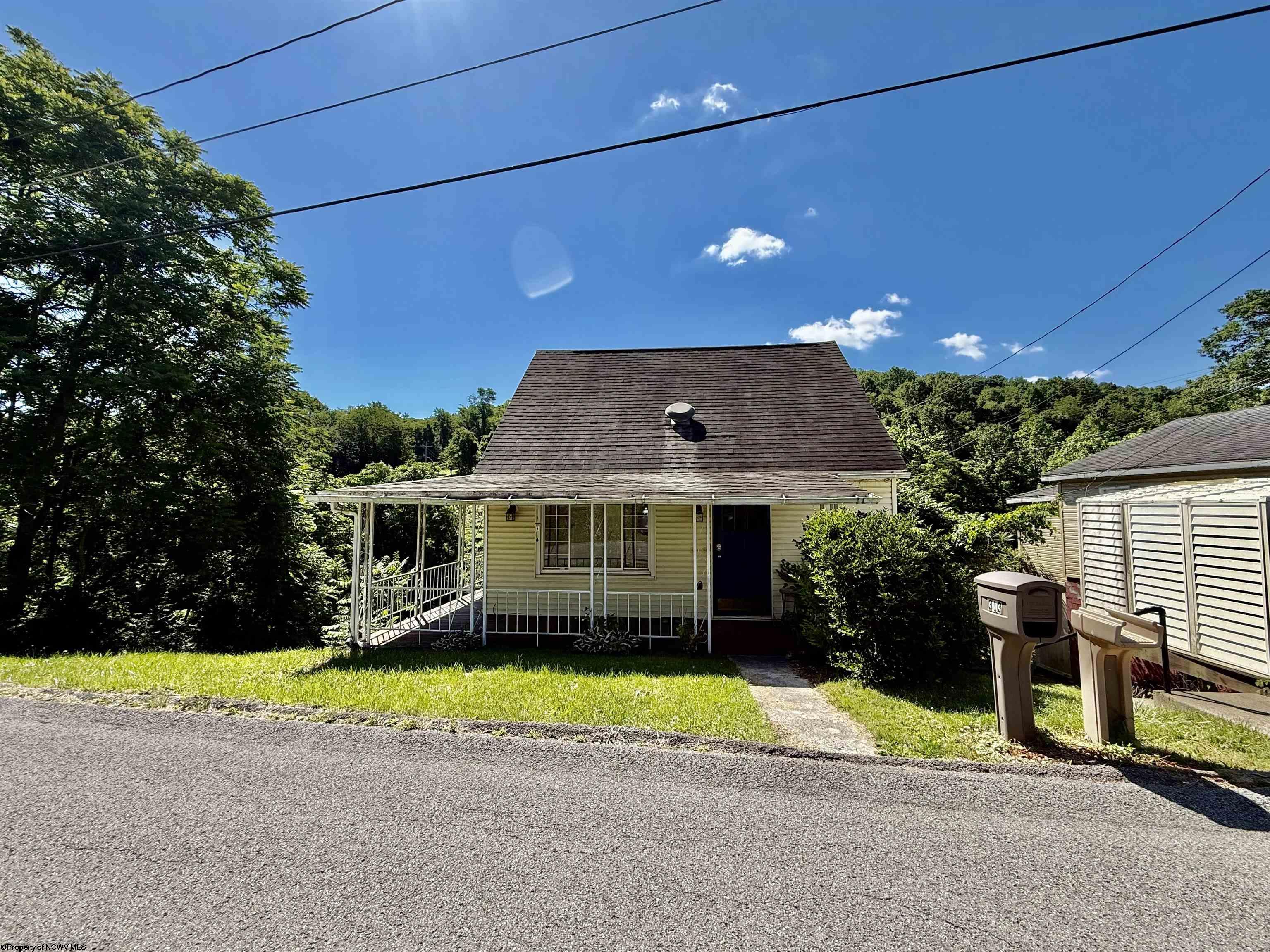 313 Thomas Avenue Nutter Fort WV 26301