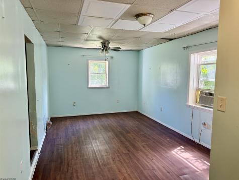 313 Thomas Avenue Nutter Fort WV 26301