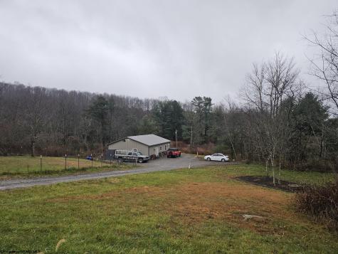 82 Red Oak Drive Albright WV 26519