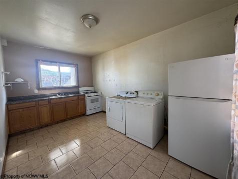 124 Chestnut Street Weston WV 26452