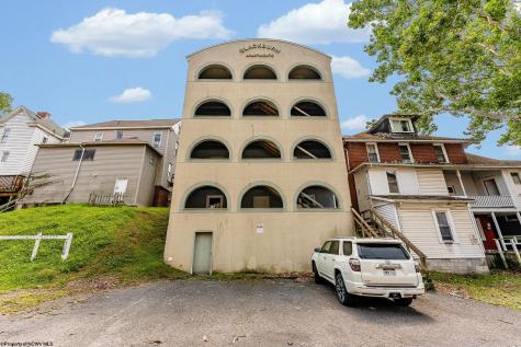 471 Dallas Street Morgantown WV 26505