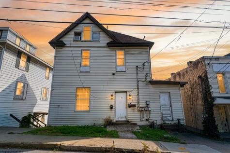 692 Willey Street Morgantown WV 26505