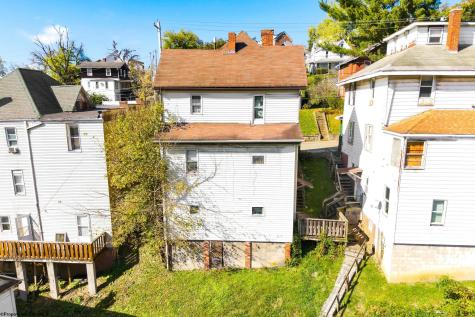 692 Willey Street Morgantown WV 26505