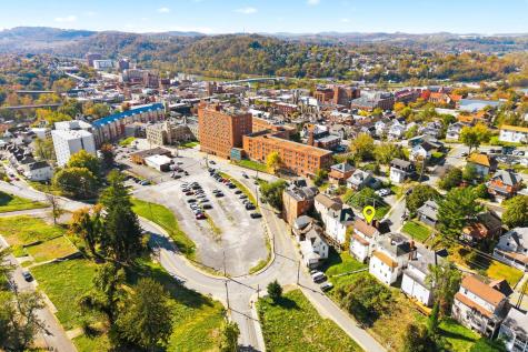 692 Willey Street Morgantown WV 26505