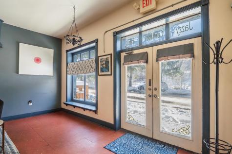 274 East Avenue Thomas WV 26292