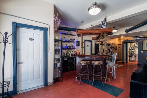 274 East Avenue Thomas WV 26292