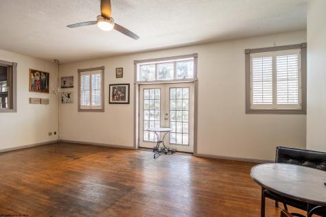 274 East Avenue Thomas WV 26292