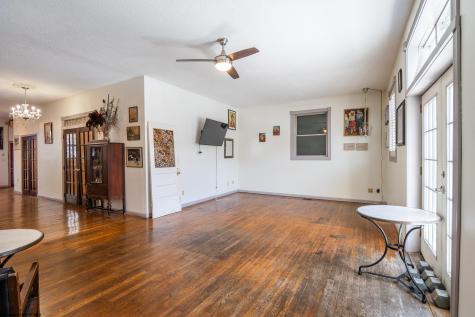 274 East Avenue Thomas WV 26292