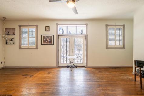 274 East Avenue Thomas WV 26292