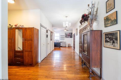 274 East Avenue Thomas WV 26292