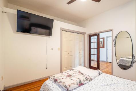 274 East Avenue Thomas WV 26292