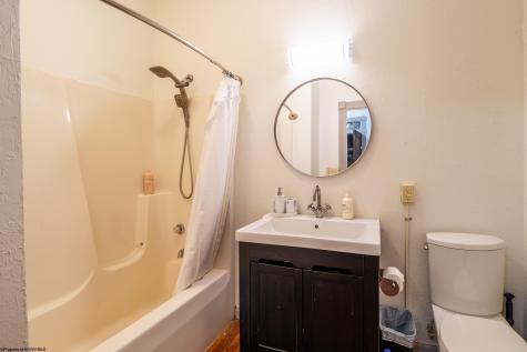 274 East Avenue Thomas WV 26292