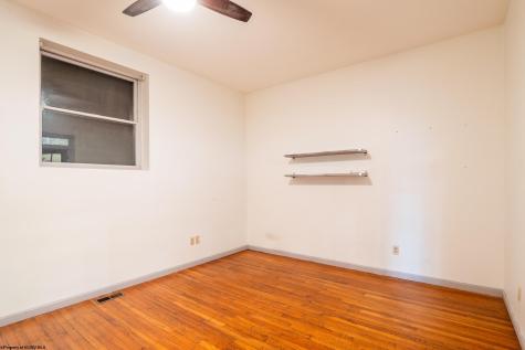 274 East Avenue Thomas WV 26292
