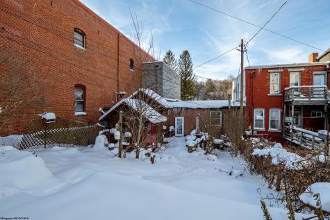 274 East Avenue Thomas WV 26292