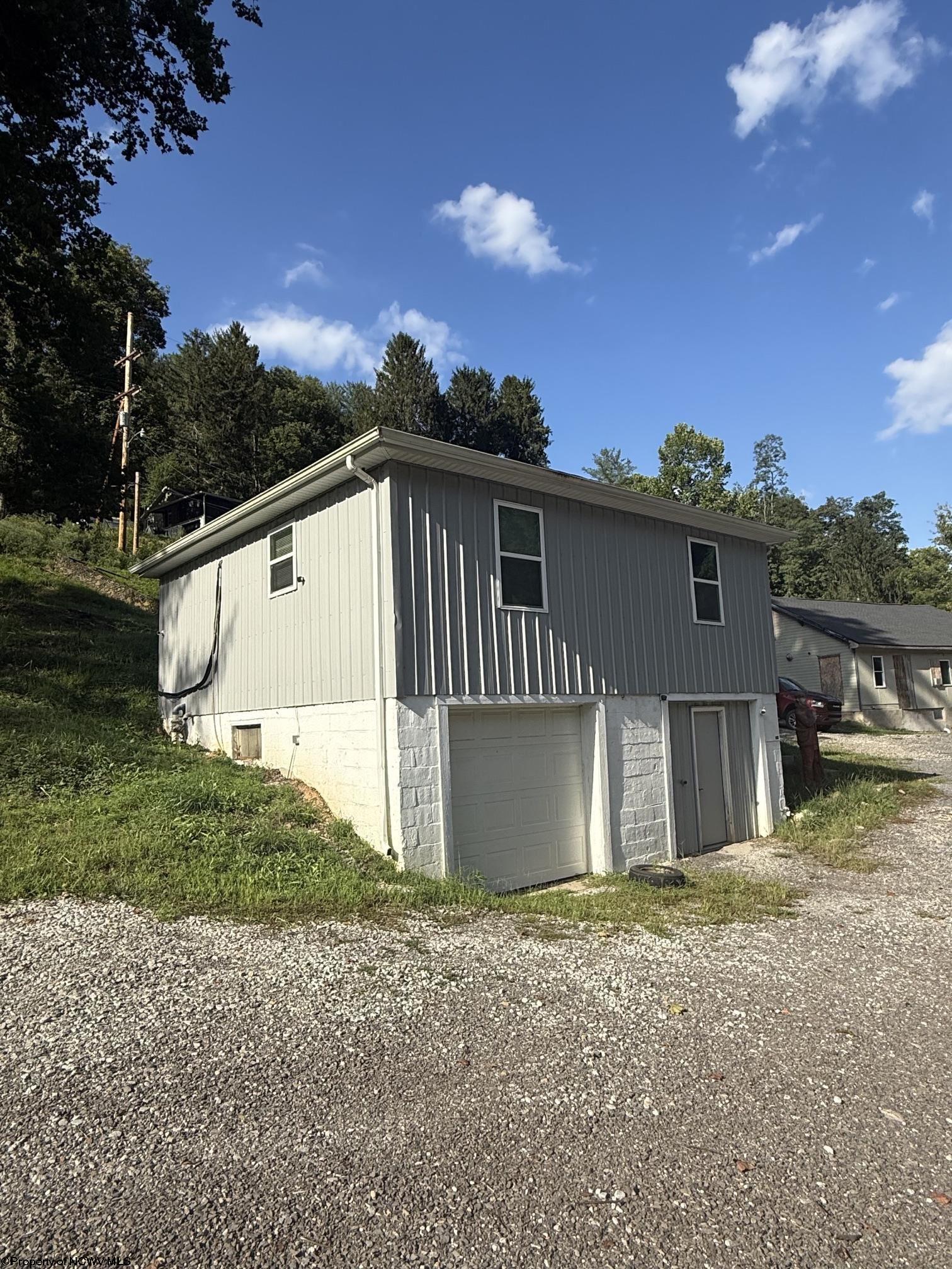 716 Husky Highway Barrackville WV 26559