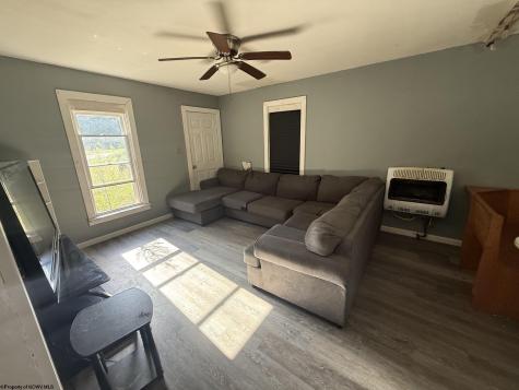 716 Husky Highway Barrackville WV 26559