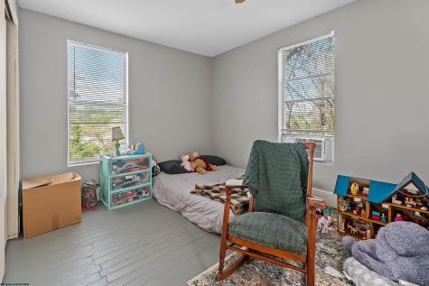 1951 Listravia Avenue Morgantown WV 26505