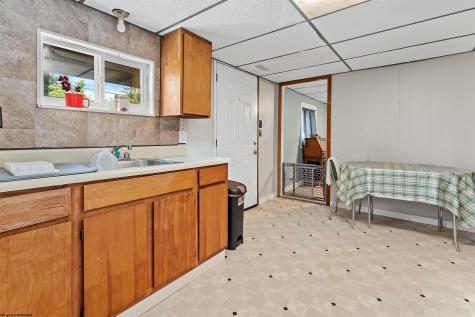 1951 Listravia Avenue Morgantown WV 26505