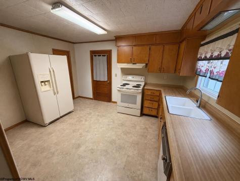 3 Graham Street Elkins WV 26241