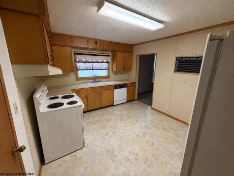 3 Graham Street Elkins WV 26241