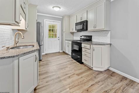 784 Alpine Street Morgantown WV 26501