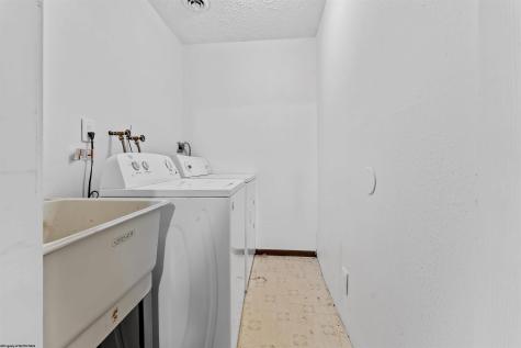 784 Alpine Street Morgantown WV 26501
