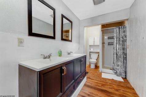 459 Dallas Street Morgantown WV 26505