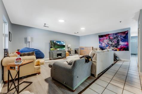 459 Dallas Street Morgantown WV 26505
