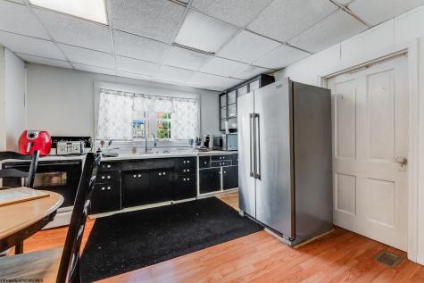 459 Dallas Street Morgantown WV 26505