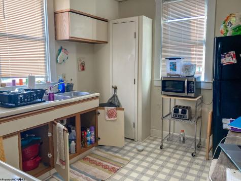 466 Dallas Street Morgantown WV 26505