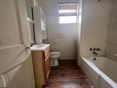 466 Dallas Street Morgantown WV 26505