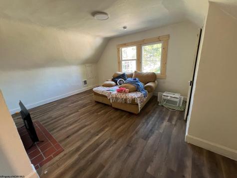 29 Oakwood Road Fairmont WV 26554