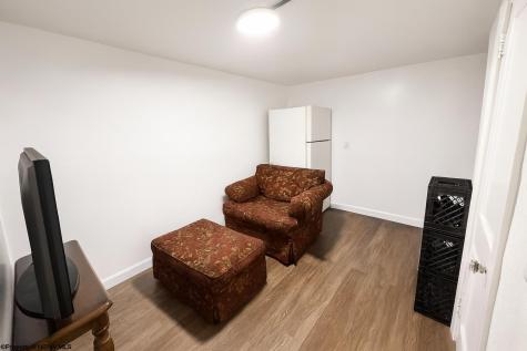 29 Oakwood Road Fairmont WV 26554