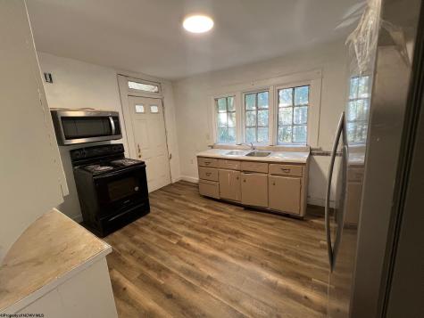 29 Oakwood Road Fairmont WV 26554