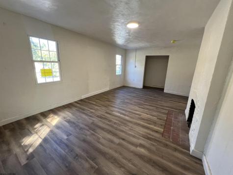 29 Oakwood Road Fairmont WV 26554