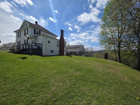 80 Grace Avenue Masontown WV 26542