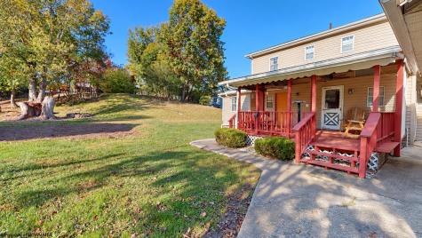 236 Maple Avenue Grafton WV 26354