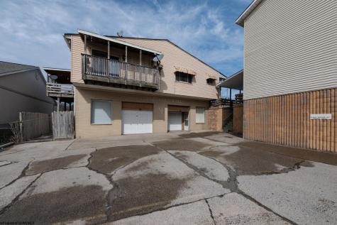 18 Powers Court Westover WV 26501