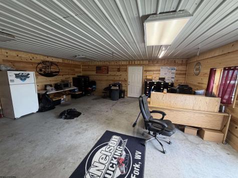 25 Arrowhead Lane Dryfork WV 26263