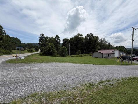 25 Arrowhead Lane Dryfork WV 26263