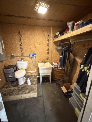 25 Arrowhead Lane Dryfork WV 26263