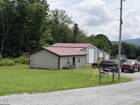 25 Arrowhead Lane Dryfork WV 26263