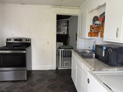 513 Indiana Avenue Nutter Fort WV 26301