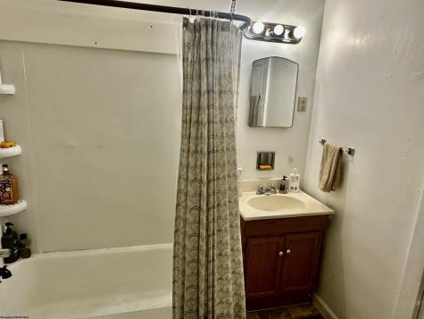 421 Ash Street Morgantown WV 26501