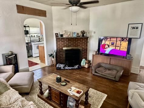 421 Ash Street Morgantown WV 26501