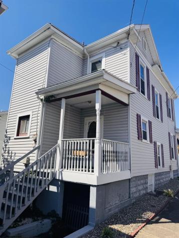 134 Pennsylvania Avenue Nutter Fort WV 26301